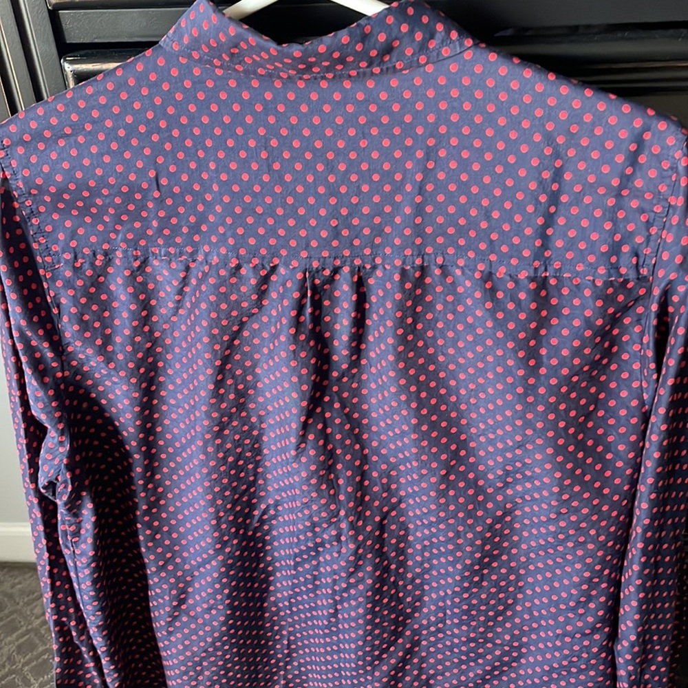 Navy wuth fushia polka dot blouse - Picture 3 of 3